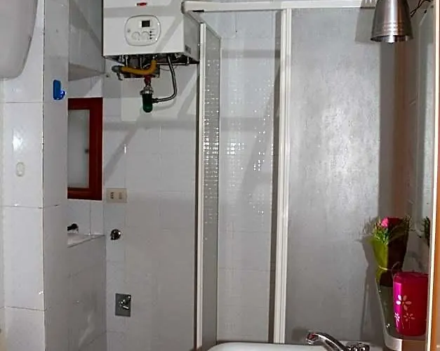 A Casa Di Nancy Oda ve Kahvaltı Roma